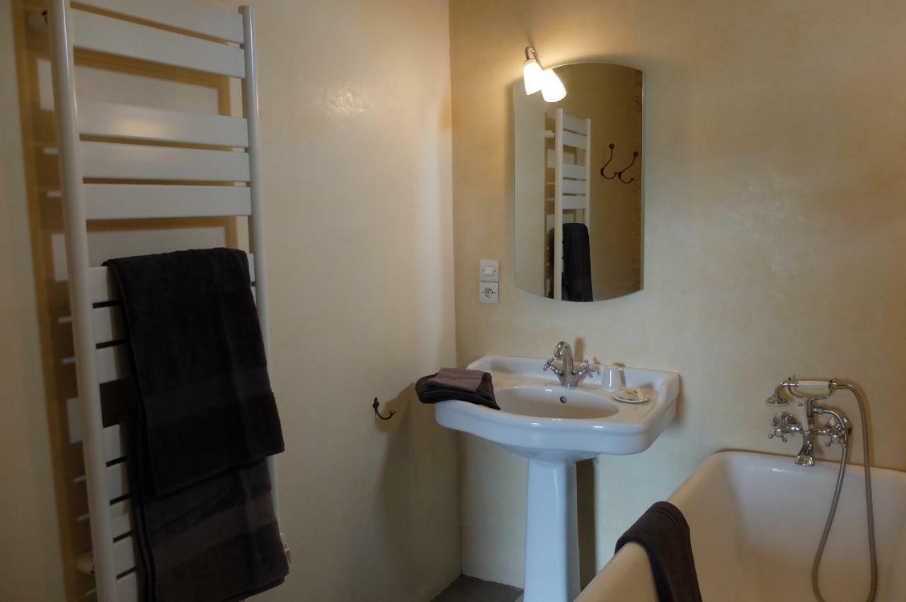 Chambres d’hôtes dans Maison d'artiste Galargues Extérieur photo