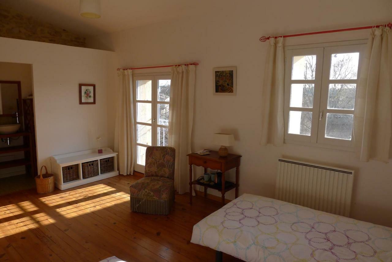 Chambres d’hôtes dans Maison d'artiste Galargues Extérieur photo