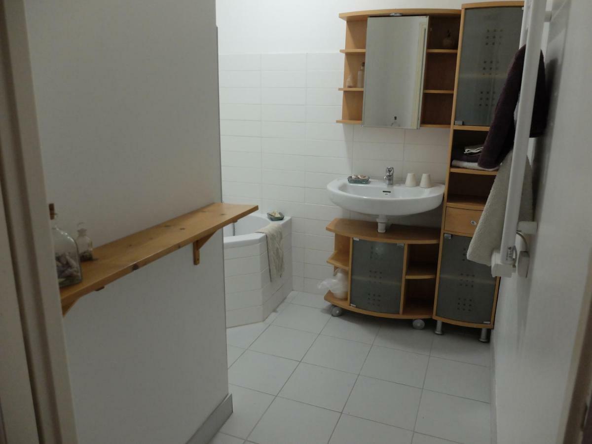 Chambres d’hôtes dans Maison d'artiste Galargues Extérieur photo