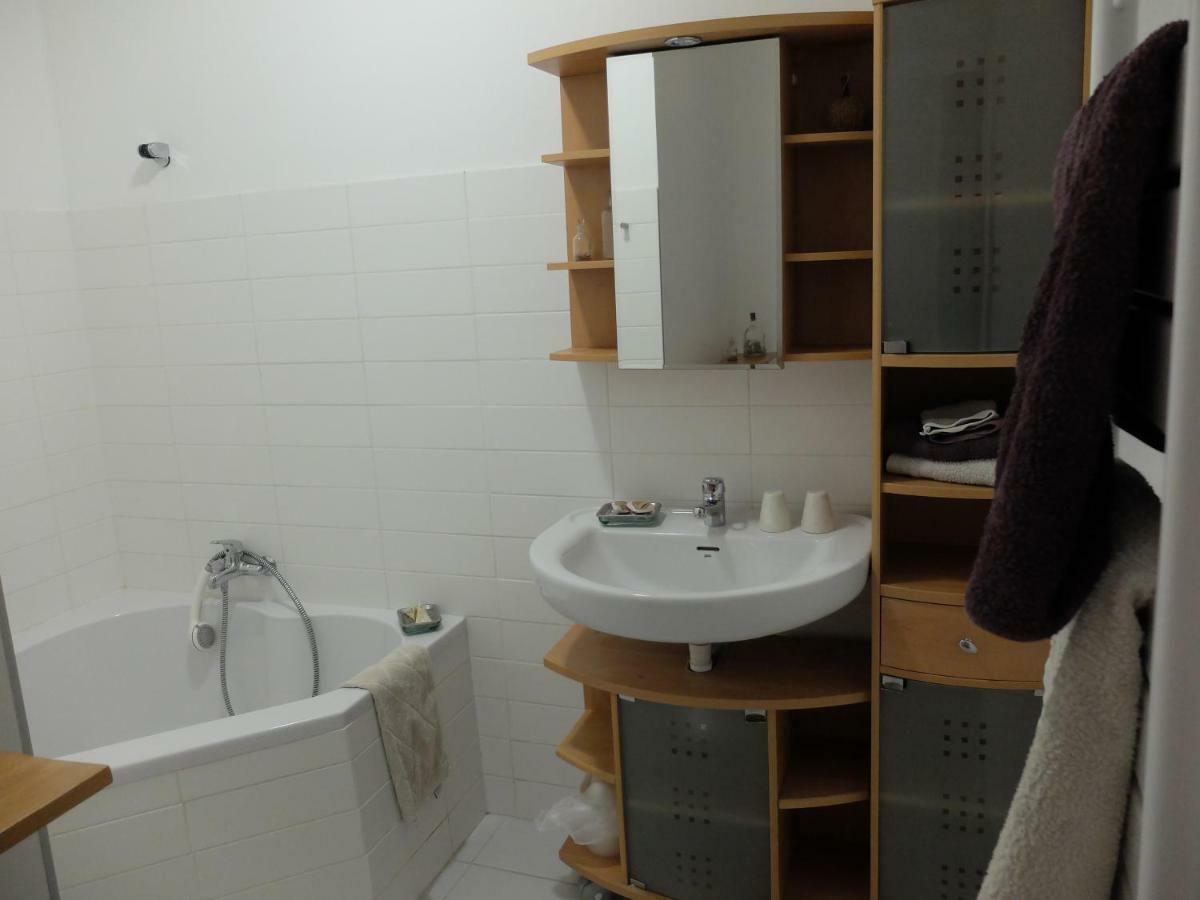 Chambres d’hôtes dans Maison d'artiste Galargues Extérieur photo