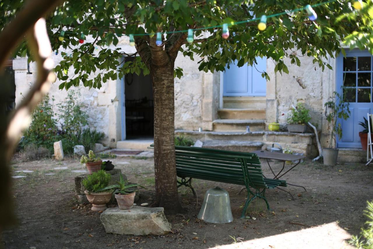 Chambres d’hôtes dans Maison d'artiste Galargues Extérieur photo